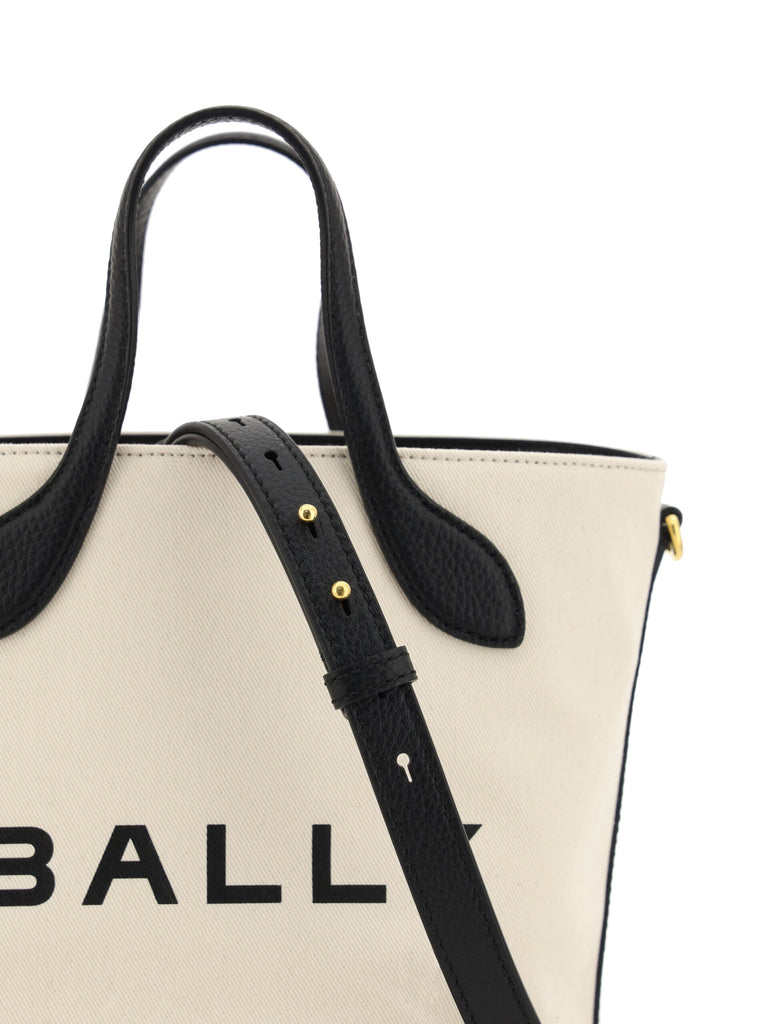 Bally White and Black Leather Bucket Bag Bally